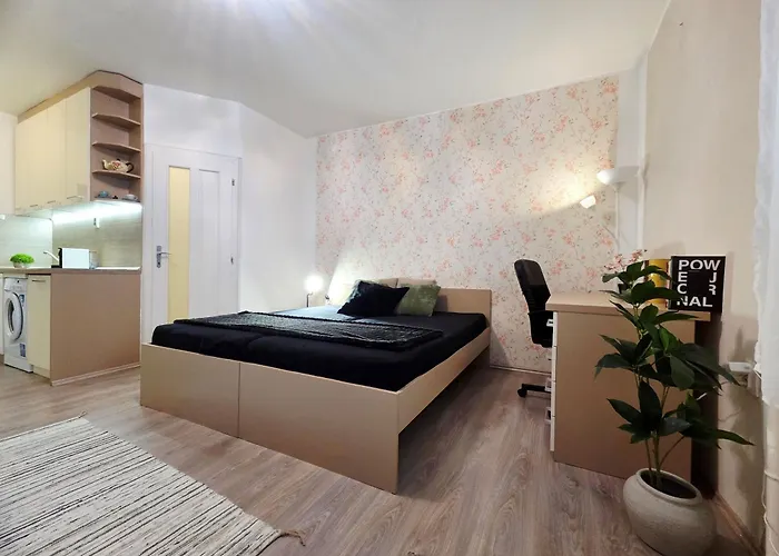 Cozy And Modern - Free Parking Apartment Bratislava