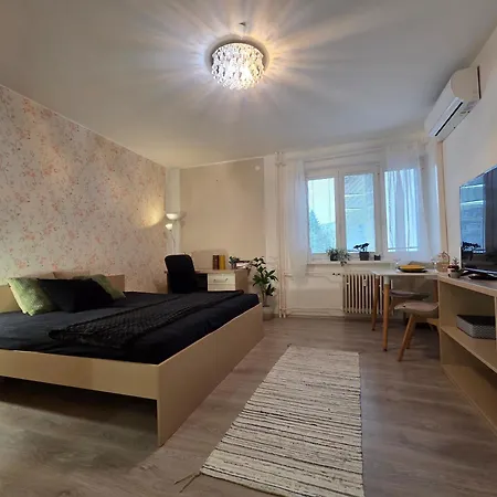 Cozy And Modern - Free Parking Bratislava